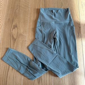 Lululemon Align Leggings 25” with pockets